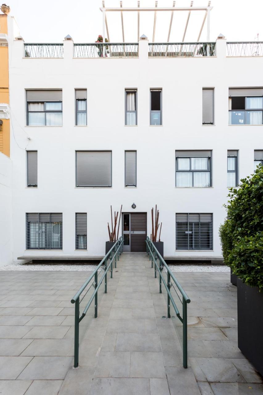 Apartamentos Rg Alameda De Hercules Севилья Экстерьер фото