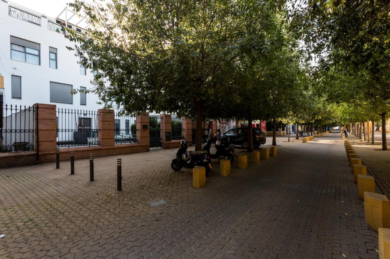 Apartamentos Rg Alameda De Hercules Севилья Экстерьер фото
