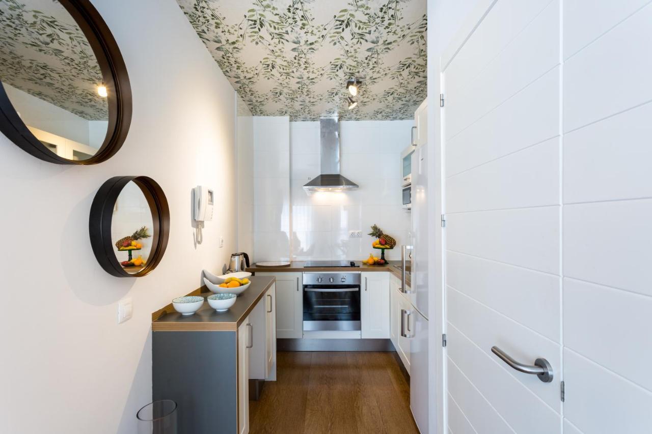Apartamentos Rg Alameda De Hercules Севилья Экстерьер фото